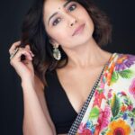 Shweta Tripathi Instagram - Channelling my inner Gud(i) on Gudi Padwa 🙏🏼💫 📸 @palashsverma Wearing @ilovepero @goldenwindow @ishhaara @aprajitatoorofficial Styled by @purplerhapsody Beauty @krisann.figueiredo.mua Mane @makeupbyvirja Style team @monica_nim #KanjoosMakhichoos #Promotions #SustainableSundari