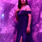 Siri Hanumanth Instagram - Its all about yesterday’s birthday party !! Thank u so much guys for making my birthday so special ❤️ . . Wearing: @navya.marouthu Ear rings : @fashioncurvee Pc : @heartfeltphotographyhyd Location : @penthouse_farmstay @3nesh_farm_house