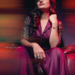 Siri Hanumanth Instagram - If it makes you happy, It doesn't have to make sense to others. . . Inframe: @sirihanmanth 💞 Pc: @weddingtales_by_danielraj . . . #navyamarouthu #sirihanmanth #indowestren #palazzo #palazzopants #croptop #purple #designer #customized