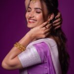 Siri Hanumanth Instagram - Wearing @pari.designers_ 📸 @rollingcaptures Makeup @vj_beauty_makeup Hairstyling @thisisrupakiran