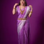 Siri Hanumanth Instagram - Wearing @pari.designers_ 📸 @rollingcaptures Makeup @vj_beauty_makeup Hairstyling @thisisrupakiran