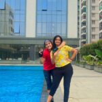 Siri Hanumanth Instagram - Fun after #workoutsession @sirihanmanth #bestie #ariyanaglory #ariyana