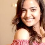 Siri Hanumanth Instagram - Hello everyone..!! Recently When I went to Vizag before my birthday I went to @drsriteja @skinmedvizag for instant glow session..It was truly amazing and the result is glassy skin which you can clearly see in this video..!!! If you also want to take this session call 9391082255 now..!! Go to @skinmedvizag ..!!Get glowing..!! . . #paidcollaboration