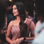 Sonal Monteiro Instagram - 𝗕𝗮𝗻𝗮𝗿𝗮𝘀 Bangalore press meet !!! ♥️ Styled by my lovely @arulaa_by_rashmianooprao ♥️ Mua - @jaya.makeup_artist ♥️ Hair - @makeover_by_praveen Photography - @rakshith_chinnu95 Assisted by @_karthi_0_7 . . . #banarasthefilm #sonalmonteiro #zaidkhan #kannadavideosong #lahari #tseries #bangalore #panindiancinema #panindia #banaras GT World Mall