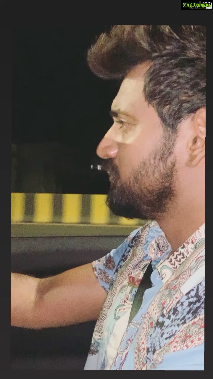 Sonal Monteiro Instagram - What @darling_krishnaa and I do in between shots 🤩 currently obsessed with this song ! Can’t wait to watch Lovemocktail2 on big screen !!! @milananagaraj ❤️❤️ #sugarfactory #milananagaraj #lovemocktail #lovemocktail2 #bangalore #goa #kannada #kannadafilmindustry #sonalmonteiro #sandalwood