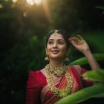 Sonal Monteiro Instagram – Soul full of Sunshine 🌞♥️ 

Jewellery- @ganesh_makeover 
Makeup – @ganesh_makeover 
Hair – @makeover_by_praveen 
Magically clicked by @the_eyecapture 
Ast by @_karthi_0_7 
Location – @shoot_in.official … 

#sonalmonteiro #sareelove #traditionalwear #ethnicwear #jewellery #bridesofinstagram #sareedraping #saree #kannada #kannadathi #sandalwood 
#bridesofbangalore