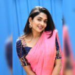 Sonal Monteiro Instagram - Escape the Ordinary.. 🤍 Wearing the best in town @arulaa_by_rashmianooprao .. #gajanoor #traditionalwear #kannadafilms #sonalmonteiro #beyourselfbeamazing #sandalwood #happiness .