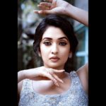 Sonal Monteiro Instagram - There’s no magic in magic,it’s all in the Details . ♥️ Wearing @redcarpetstudio777 by @pavithra_gowda_7 ♥️ Mua - @vyduryalokesh Clicked by @photographer_ajay Hair - @nataraj_makeover . . #sonalmonteiro #closerlook #details #eyesthatspeak #makeupoftheday #smokeyeyes #mua #makeuptransformation #redcarpetstudio #exclusive #exclusivepic #beauty #sonalmonteirofc #banarasthefilm #belakinakavithe Bangalore, India