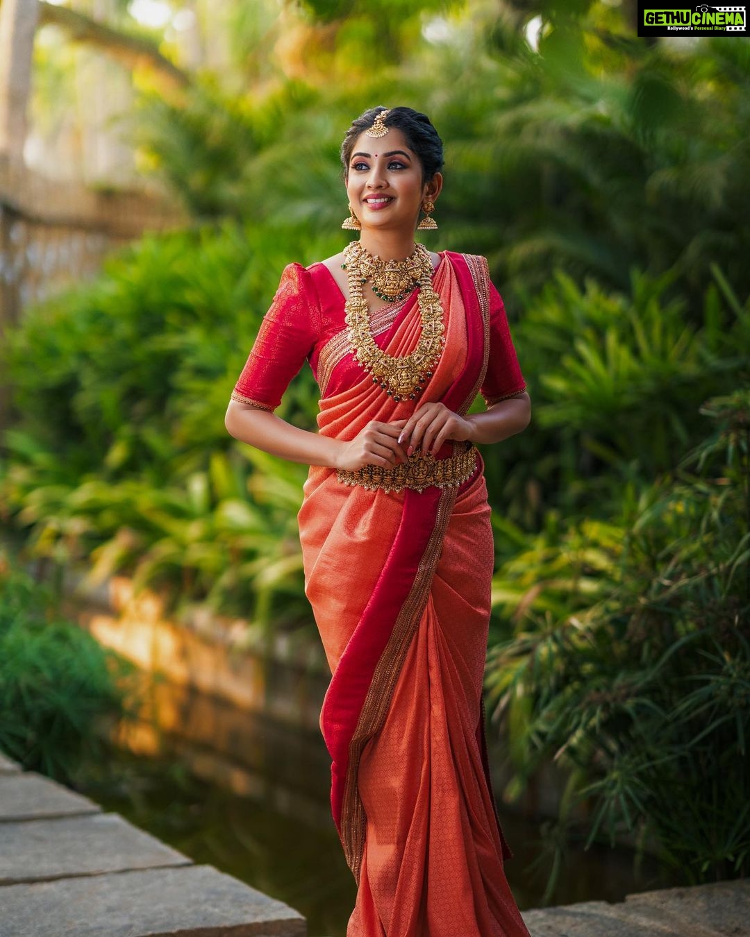 Sonal Monteiro Instagram - 🌸 Costume - @tvarusstudio Jewellery- @ganesh_makeover Makeup - @ganesh_makeover Hair - @makeover_by_praveen Magically clicked by @the_eyecapture Ast by @_karthi_0_7 Location - @shoot_in.official … #sonalmonteiro #sareelove #traditionalwear #ethnicwear #jewellery #bridesofinstagram #sareedraping #saree #kannada #kannadathi #sandalwood