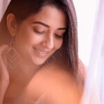 Sonal Monteiro Instagram - Keep calm and carry on smiling ♥️♥️ Wearing @mantra.ixe Shot by @rakshith_chinnu28 Ast by @_karthi_0_7 . #banaraspromotions #banarasthefilm #banaraspanindia #panindia #panindianfilm #newdelhi #delhi #sonalmonteiro #panindian #sonalmonteiro #happysoul #designer #kannada #kannadathi Le Meridian New Delhi