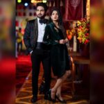 Sonal Monteiro Instagram - Zee kutumba Awards ♥️ with @urszaidkhan . Wearing this outfit from the house of @mantra.ixe 🌸 perfectionist’s ♥️ Styled by @arulaa_by_rashmianooprao 😘 Hair - @makeover_by_raghu_nagaraj_n Mua - @jaya.makeup_artist .. Clicked by @acchu_photography_official @zeekannada @zee_kutumbaawards_2022 @urszaidkhan #sonalmonteiro #zaidkhan #banarsthefilm #panindia #exclusive #royaltheme Bangalore, India