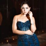 Sonalee Kulkarni Instagram - The art is pleasing is the art of deceiving ! Me trying neither ! Styled by : @estilobykarishma @hemali_suratwala Outfit by : @majesticbyjapnah Jewelleryby : @giva.co and @priyaasijewelry Photography : @omiiee_omkar Curated by : @nikitadsule #sonaleekulkarni @planet.marathi @navarashtra #ottandfilm #awards Mumbai, Maharashtra