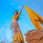 Sonalee Kulkarni Instagram - Still basking in the glory of gold….🧡 #goldenlight #goldensand #goldenhour #goldendress #sonaleekulkarni #photoseries by @rafikollam_ #lehenga by @tanishkweddingsaree wedding #jewellery @shivshahi796 Jaisalmer - The Golden City