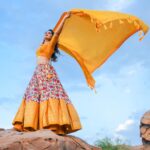 Sonalee Kulkarni Instagram - सोने जैसा…. 🧡 In the #goldencity #at the #goldenhour amidst the #goldensand wearing a #goldendress …….. Could there be any more #gold 🧡 #photoseries by @rafikollam_ Outfit by @tanishkweddingsaree Jewellery @shivshahi796 #sonaleekulkarni #desert #yellow #golden #jaisalmer #rajasthan Jaisalmer - The Golden City