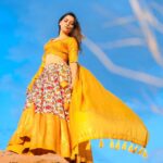 Sonalee Kulkarni Instagram - सोने जैसा…. 🧡 In the #goldencity #at the #goldenhour amidst the #goldensand wearing a #goldendress …….. Could there be any more #gold 🧡 #photoseries by @rafikollam_ Outfit by @tanishkweddingsaree Jewellery @shivshahi796 #sonaleekulkarni #desert #yellow #golden #jaisalmer #rajasthan Jaisalmer - The Golden City