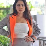 Sonalee Kulkarni Instagram - Put your hands up and hit a 🧡 Styled by : @estilobykarishma @hemali_suratwala outfit by @meeamifashion Top : @zara Jewellery : @pipabella #sonaleekulkarni for @mumbaitak #pantsuit #gray #grey #bosslady #neon #lastpost Mumbai, Maharashtra