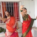 Sonalee Kulkarni Instagram - Celebrating #internationaldayofdance #worlddanceday #danceday #internationaldanceday #dancing with this #throwback #dance video! Shot by @atulkulkarni11 #sonaleekulkarni #phulawakhamkar #dancers #bffs #lovefordance #keepdancing #danceislife #loveislove
