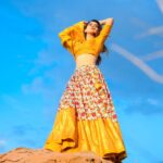 Sonalee Kulkarni Instagram - सोने जैसा…. 🧡 In the #goldencity #at the #goldenhour amidst the #goldensand wearing a #goldendress …….. Could there be any more #gold 🧡 #photoseries by @rafikollam_ Outfit by @tanishkweddingsaree Jewellery @shivshahi796 #sonaleekulkarni #desert #yellow #golden #jaisalmer #rajasthan Jaisalmer - The Golden City
