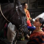 Sonalee Kulkarni Instagram - ताराबाई रामराणी, भद्रकाली कोपली गुढी पाडव्याच्या, हिंदू नववर्षाच्या शोभायात्रेतले काही खास क्षण ..🙏🏻 #gudipadwa #special #sonaleekulkarni #marathimulgi 🚩#chatrapatitararani महाराष्ट्र
