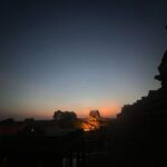 Sonalee Kulkarni Instagram - जब जब मुख से लालिमा हटाकर गहरा नील तू हो जाए .. तब तब तुझ में छुपी चाँद की कोर ढूँढ़ू मैं …… ✍🏻 - #rida MOI Photography and poetry by #sonaleekulkarni 🙋🏻‍♀️ #swipe till the last two pictures to not only see the #moon but also, #venus and #jupiter 🌙 #sky #sunsethues #loveforsunsets #photography sunsetphotography #sunsetlovers #sunset #pro #sunset_pics #pictures #iphone13 #skyphotography Fort Pokran