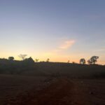 Sonalee Kulkarni Instagram – खोल दरीच्या गाभाऱ्यामघ्ये असलेल्या एका मचाणावरून सूर्यास्त पहाणे… 
सुख म्हणजे हेच आणि काय… 

My kind of #mondayblues 💙 Clicked by Moi 🙋🏻‍♀️ 
#sky #blue #skyblues #sunsethues #purple #sunsetphotography #sunsetlovers #sunsets #chikhaldara #amravati #homestay #MaharashtraOnMyLips Chikhaldara Hill Station