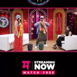 Sonalee Kulkarni Instagram - Okay so, let’s be honest… really really प्रामाणिक… सगळ्या वस्तू नीट परिधान करून (जे जिथे असावं-ते तिथेच) डान्स करायचा task….कोण जिंकलं ते सांगा पाहू…प्रामाणिकपणे #पटलंतरघ्या P.S. Check #Aashay ‘a scarf 🧣 don’t miss it. #sonaleekulkarni #aashaykulkarni @jayantiwaghdhare @planet.marathi WATCH FULL EPISODE ON @planetmarathiott #outnow LINK IN BIO #patlatarghya #garamagaram #dancereels #dancers #bffs #friendshipgoals