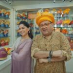 Sonalee Kulkarni Instagram - We begin our memorable journey of 'Maharashtra On My Lips' with the iconic city, Kolhapur. Truly blessed by Maa Ambabai, the city is a hotpot of culture, tradition, and art. From the spice of the lavangi mirchi to the sweetness of the jaggery, the bravado of the warriors to the skill of the craftsmen - the city offers it all. Join me and @sonalee18588 in our journey as we bring to you - Maharashtra ko dekhne , sunne aur chakhte ke unique tips, Maharashtra On My Lips. #MaharashtraMaza #UnlimitedMaharashtra #Maharashtra #Maharashtraonmylips #MOML #TravelMaharashtra #KunalVijayakar #Khaanemeinkyahai #SonaleeKulkarni #nature #travelphotography #photography #love #photooftheday #instagood #travelgram #picoftheday #instagram #foodblogfeed #inseasonnow #eatfamous #foodstyling #goodmoodfood #farmtotable #makeitdelicious #foodie #foodporn #foodgasm #MaharashtraFood