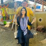 Sonalee Kulkarni Instagram - नाशिक …. #MaharashtraOnMyLips या आमच्या प्रवासातील पुढचा टप्पा.. आम्ही कुठे कुठे गेलो असू.. काय काय केलं असेल … any guesses or recommendations? #sonaleekulkarni @kunalvijayakar @maharashtratourismofficial #episode out this #weekend #staytuned #corousalpost Nashik नाशिक Maharashtra