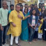 Sonalee Kulkarni Instagram - नाशिक …. #MaharashtraOnMyLips या आमच्या प्रवासातील पुढचा टप्पा.. आम्ही कुठे कुठे गेलो असू.. काय काय केलं असेल … any guesses or recommendations? #sonaleekulkarni @kunalvijayakar @maharashtratourismofficial #episode out this #weekend #staytuned #corousalpost Nashik नाशिक Maharashtra