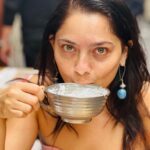 Sonalee Kulkarni Instagram - Last post dedicated to the food of #Istanbul ! P.S. Guess the drink 😇 #sonaleekulkarni #foodblogger #kebabs #donerkebab #turkishfood #ayaran ##baklava #travelphotography #turkey #lastpost Taksim/istıklal/estambul