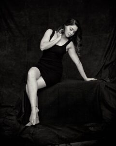 Sonalee Kulkarni Instagram - In the beginning it was all black and white! #newbeginnings #blackandwhite #black #white ##raw #real #sonaleekulkarni #blackmagic #newphotoshoot #newme #womaninblack #monochrome #pictures Pictures @tejasnerurkarr 📸