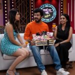 Sonalee Kulkarni Instagram – We share common laughs, fights and passion…. 
to know all this and also to find out who wins the hamper – नक्की पाहा #पटलंतरघ्या फक्त @planet.marathi वर 

Download the app and watch now! 
#patlatarghya on @planetmarathiott 

LINK IN BIO 

#sonaleekulkarni #aashaykulkarni 
#victoria #chatrapatitararani 
#onscreen #jodi #offscreen 
#friends #friendshipgoals 
#planetmarathi #talkshow