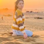Sonalee Kulkarni Instagram - Catching the golden light of the golden city! #portraitphotography by @phulawa #sonaleekulkarni #jaisalmer #photo #sunset #sunsetphotography #magiclight #sunsethues #sun Sand Dunes, Jaisalmer
