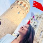 Sonalee Kulkarni Instagram - “If earth were a single state, Istanbul would be its capital.” ~ #napoleonbonaparte #sonaleekulkarni #turkey #istanbul #birthdayweek #trip #tour #travel #travelphotography İstiklal Caddesi Beyoğlu/TAKSİM