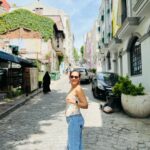Sonalee Kulkarni Instagram - #istanbul is the only city where you can cross continents by boat but you still can’t find your way out of the #grandbazaar … Swipe through to see photos matching the quote! 1. #topkapipalace where you see #asia on the right and #europe on the left of the #bosphorus ! 2. Backdrop of the #bluemosque 3. & 4. A walk in the town centre 5. Backdrop of the #hagiasophia mosque 🕌 6. Garden of hotel #enderun 7. Enjoying a kebab at @sehzadecagkebap 8. Inside the #grandbazaar 9. And finally finding my way out of the @grandbazaarofistanbul #sonaleekulkarni #visitistanbul #istanbul #birthdaytrip #birthdayweek #traveller İstanbul Turkey