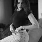 Sonnalli Seygall Instagram - Pick the odd one out! Correct answer gets pinned in the comments ✔️ #blackandwhite #itsamood #potrait #headshots