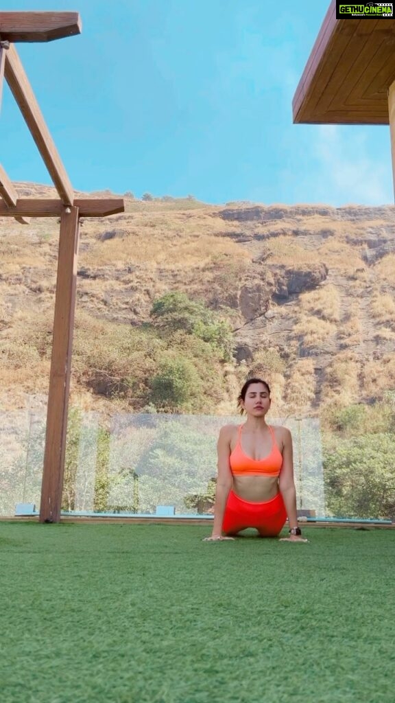 Sonnalli Seygall Instagram - Shanti Mantra~ When recited with intention, the mantra can help to bring about inner peace, clarity of mind, and improved physical health. Om Shanti 🙏 #yogainspiration #yogawithsonnalli #yogareels #shantimantra