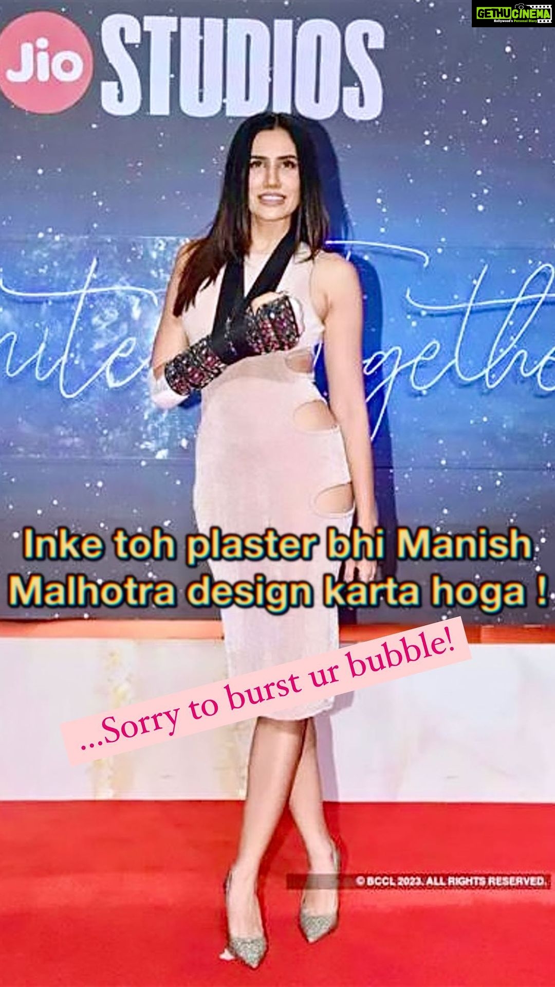 Sonnalli Seygall Instagram - This had to be addressed. I am strong so I don’t really care about these trolls. But someone else might not be, and these sort of words can be very damaging. So please guys build people up instead of bringing them down. 🤍 All I wanted to do was to attend an event dressed nicely and have fun with my creativity. It’s sad to see that how people can try and break someone’s spirit just for making an effort. That they can assume things about actors and celebrities, just because sometimes we let them. P.S- @manishmalhotra05 you are the best and yes I would love my plaster to be designed by you 🤩❤️