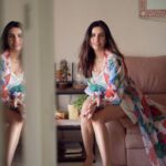 Sonnalli Seygall Instagram - 𝙃𝙤𝙥𝙚 | 𝙋𝙚𝙖𝙘𝙚 | 𝙇𝙤𝙫𝙚 | 𝘼𝙗𝙪𝙣𝙙𝙖𝙣𝙘𝙚 … and all that your soul desires 🤍 #HappyNewYear #2023 #newbeginnings 👗 @mandirawirkhq 📸 @dieppj