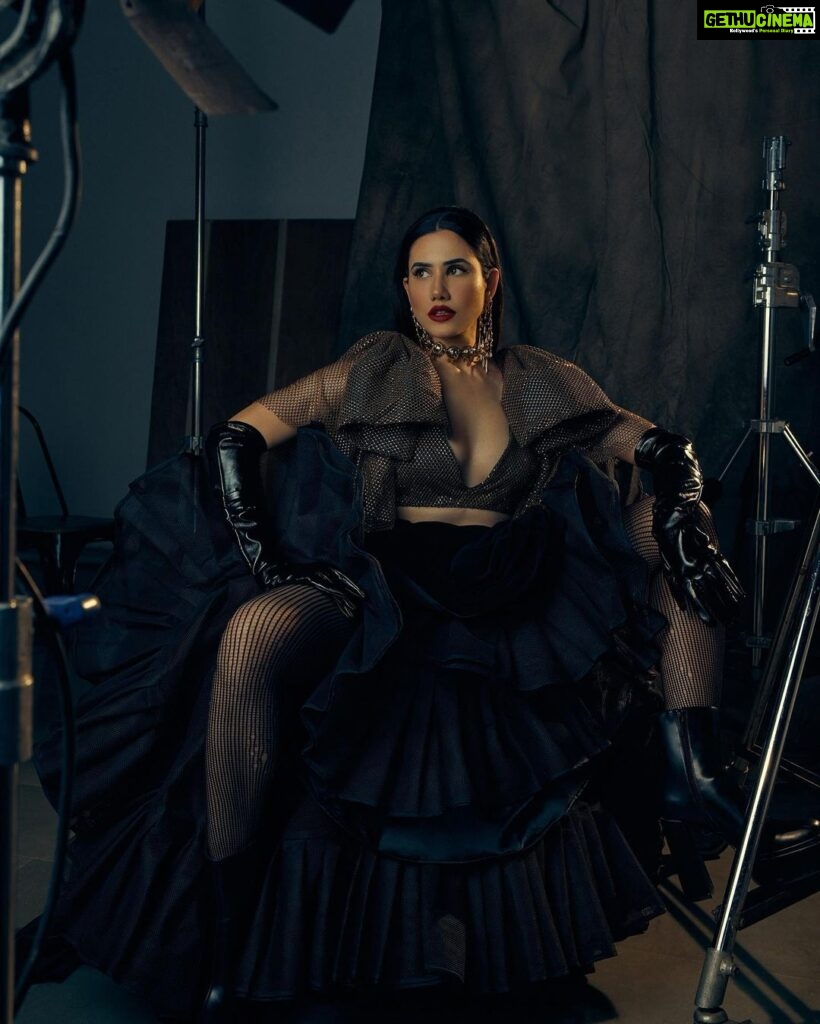 Sonnalli Seygall Instagram - Channelling my inner badass Goddess in @siddartha_tytler 🖤 #Repost @siddartha_tytler with @use.repost ・・・ Portrait series | Season 4 - Mumbai Edition Absolute hottie and actress @sonnalliseygall channelling her inner goddess in our crystal mesh bow blouse with black velvet umbrella skirt . . Photography - @karishmabediphotography Styling - @thetyagiakshay Assisted styling - @itsgrishma HMU - @mukuchyan.artistry Jewellery partner - @outhousejewellery Shoes - @zara Coordinated by @divishlist . . #SidTytler #SiddarthaTytler #Fashion #India #IndianFashion #Luxury #Delhi #Style #menswear #ShopNow #Indiandesigner #womensfashion #BollywoodFashion