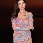 Sonnalli Seygall Instagram – She made love to the magic hour hoping it would turn into a year 💫 

#sunsetlover #magichour 

Photograph: @dieppj 
Dress: @mandirawirkhq