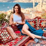 Sonnalli Seygall Instagram - Take me back to Turkish sundays 😍 #majormissing #turkeytravel #travelwithsonnalli #location - @novasantiyecafe