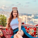 Sonnalli Seygall Instagram - Take me back to Turkish sundays 😍 #majormissing #turkeytravel #travelwithsonnalli #location - @novasantiyecafe