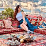 Sonnalli Seygall Instagram - Take me back to Turkish sundays 😍 #majormissing #turkeytravel #travelwithsonnalli #location - @novasantiyecafe