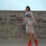Sonnalli Seygall Instagram - When life gives us a rainy day, we shoot 📸 Photographer: @dieppj #photoshoot #tuesdayvibes #rainyday #slay #fashion #ootd