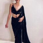 Sonnalli Seygall Instagram - Making heads turn, one saree at a time For @filmfare awards- Outfit: @itsombysomya Styling: @stylekarmaa #filmfare #redcarpetlook #ootd #sareelover #allblack #filmfareawards2022 #wolf777newsfilmfareawards