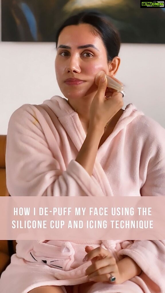 Sonnalli Seygall Instagram - How I De-puff my face using the silicone cup and icing technique ✨ 🌟 We all suffer from morning puffiness from time to time. This is something that comes in handy and is inexpensive. It is super effective and you can see the results instantly. 🌟 I use coconut oil because it's safe even for acne prone skin. If you have dry skin, you can use another oil/ moisturizer depending on your skin type. Silicone cup is easily available online. #mondaymotivation #depuff #icingtechnique #skincare #selfcare #reels #trendingreels #feelitreelit #feelkaroreelkaro