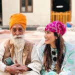 Sonnalli Seygall Instagram - The Guru is the means of realisation. “There is no knowledge without a teacher.” ~ Swami Vivekananda #gurupurnima #guru #happygurupurnima #love #blessings