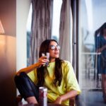 Sonnalli Seygall Instagram - Photo dump from a chill day 🐸 📸: @kunala 🥰 #chillvibes #pose #tuesdaymood