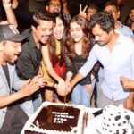 Sonnalli Seygall Instagram - And it’s a wrap on #NooraniChehra ! What a beautiful journey! @navaniatsingh Thank u for letting me play Anam ❤️ Thank u @nawazuddin._siddiqui @nupursanon @jassie.gill @dollyahluwalia @aasifkhan_1 for being the wonderful co actors! Here’s to art, creativity and superhits! 🥂 @kumarmangatpathak @sharmadeepakr @suniel9 @johari.tailor